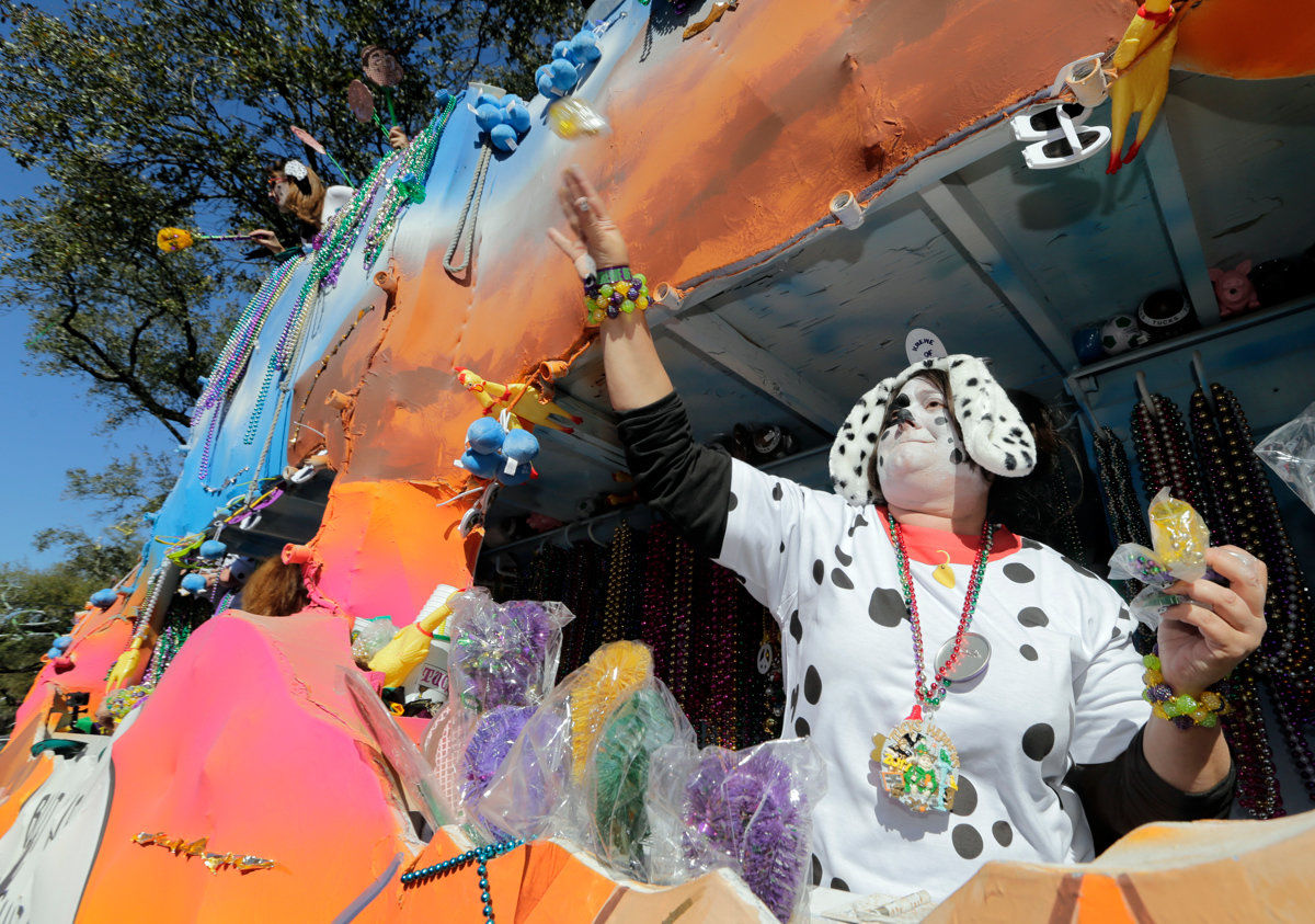Krewe of Tucks 2017: See photos of the potty-humor parade